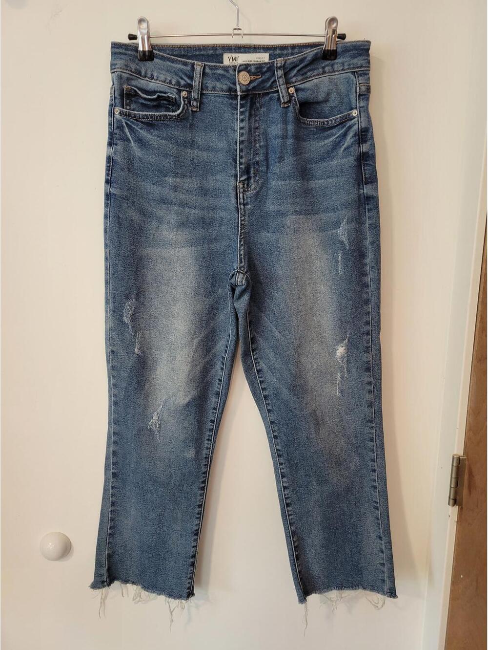 YMI Dream High Rise Anklet Jeans Size 13/31